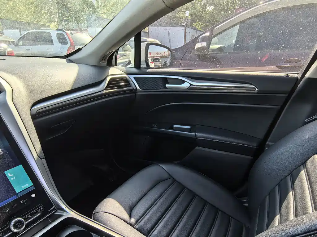 Ford Mondeo 2020 EcoBoost 200 Fashion
