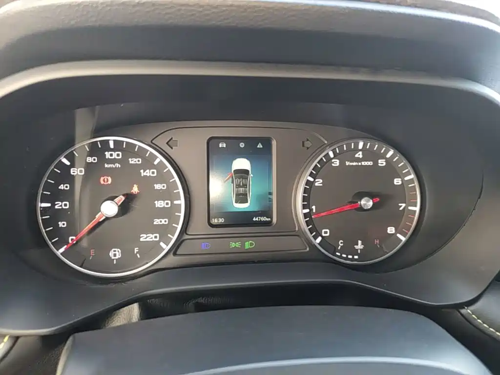 Roewe i5 — миниатюра 12