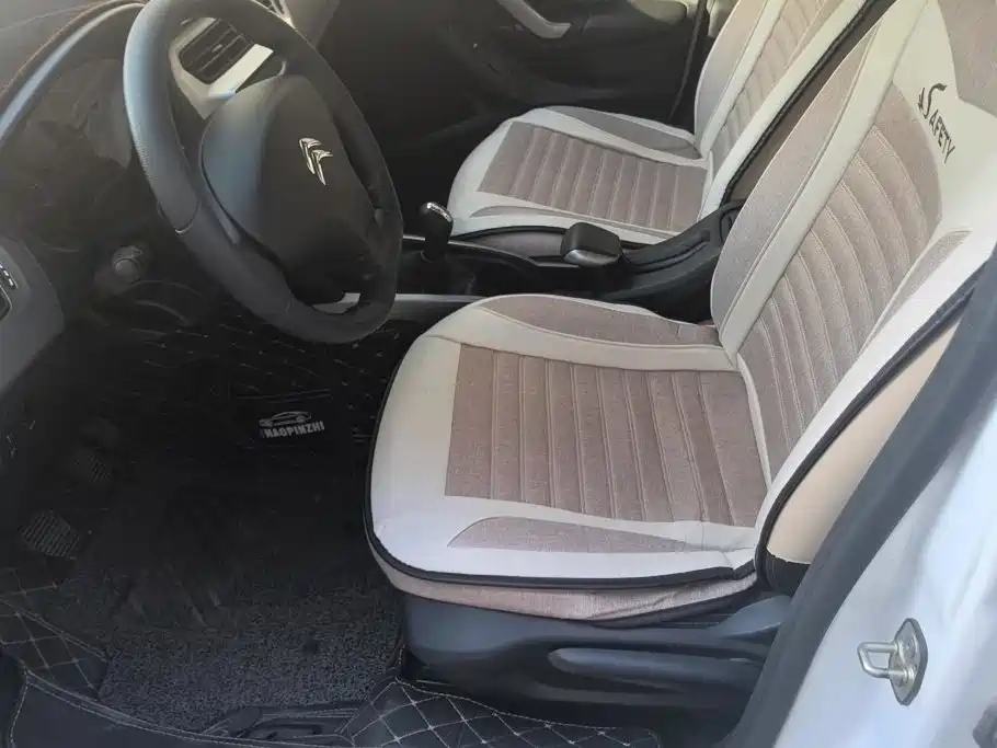 Citroen Elysee — миниатюра 9