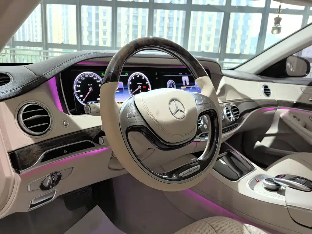 Mercedes-Benz S-Class — миниатюра 7
