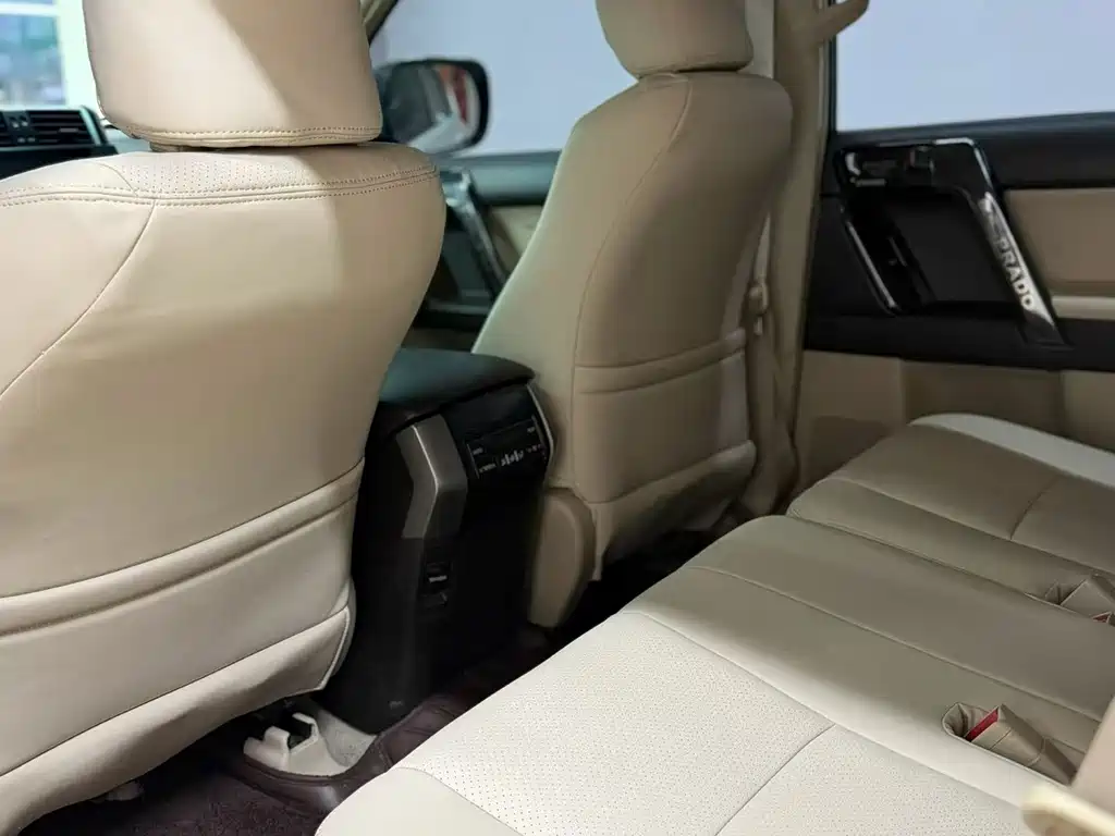 Toyota Prado (Import) — миниатюра 5