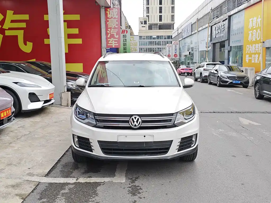 Volkswagen Tiguan — миниатюра 2
