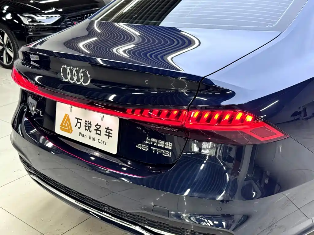 Audi A7L — миниатюра 7