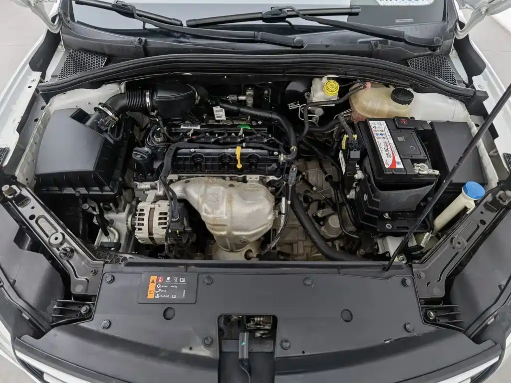 Roewe i5 — миниатюра 6