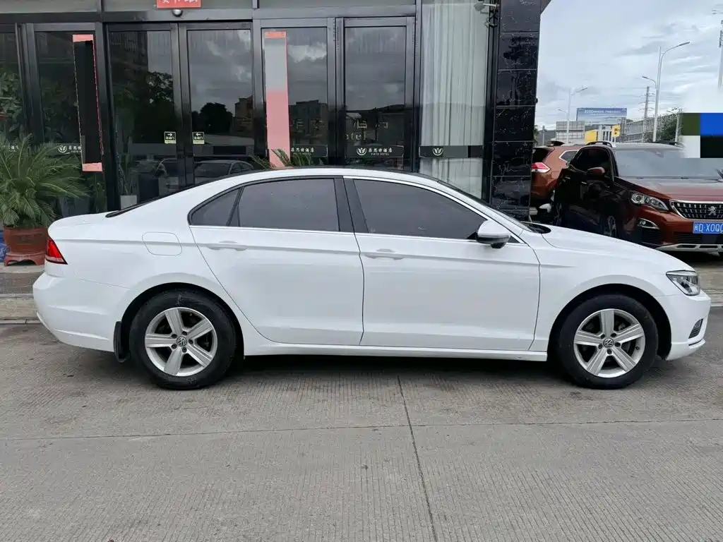 Volkswagen Lamando — миниатюра 3