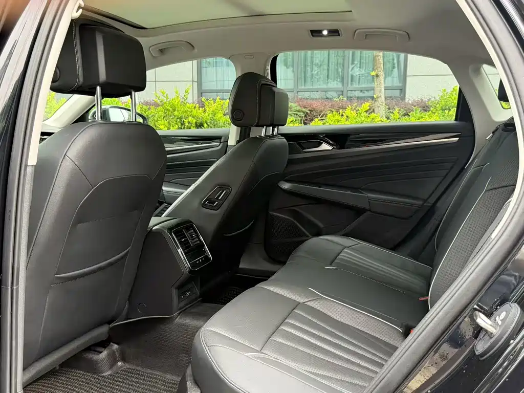 Volkswagen Passat — миниатюра 5