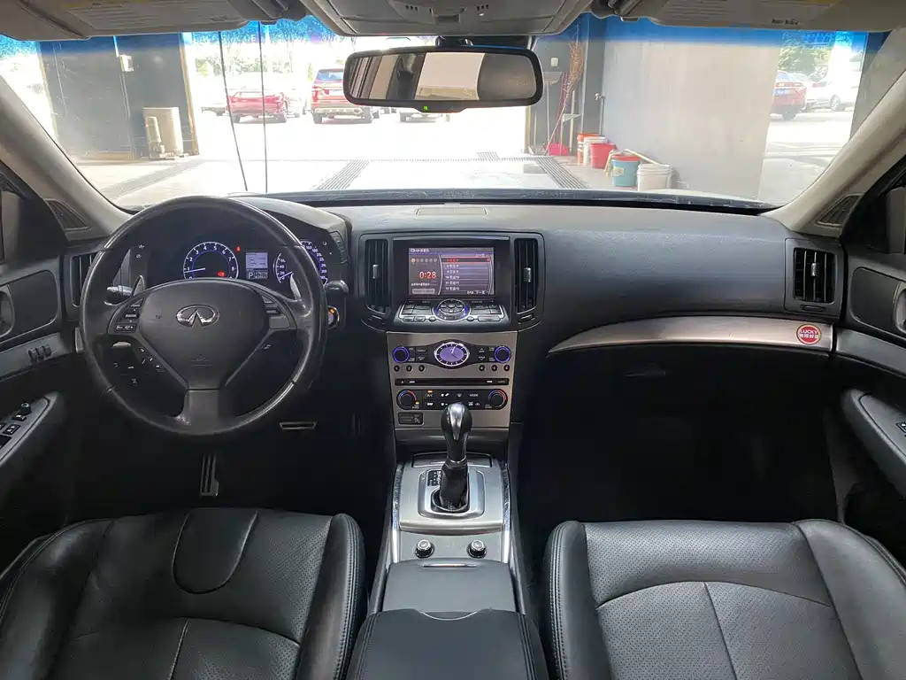 Infiniti G — миниатюра 4