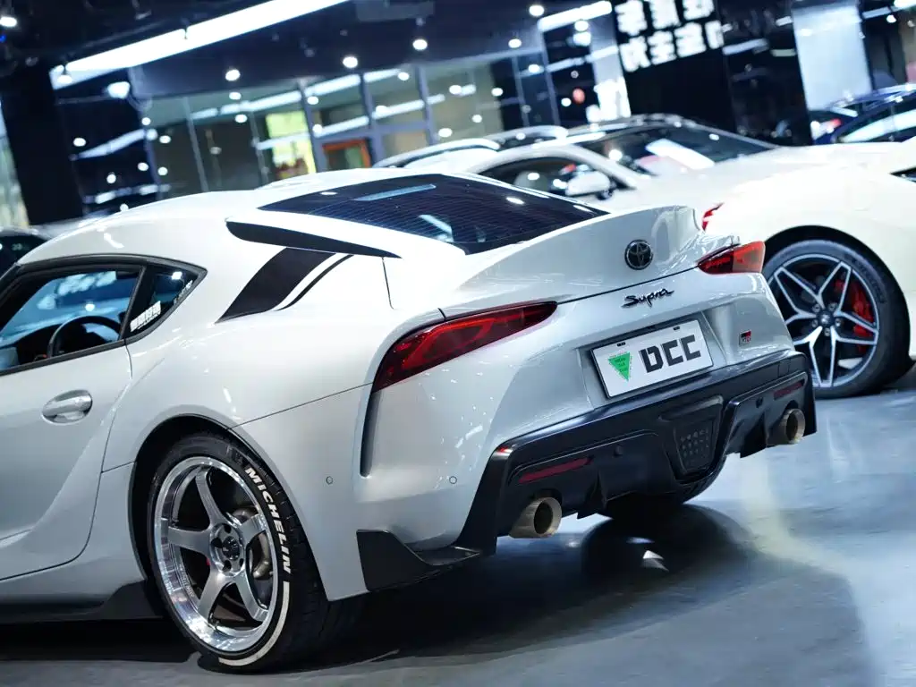 Toyota Supra — миниатюра 6