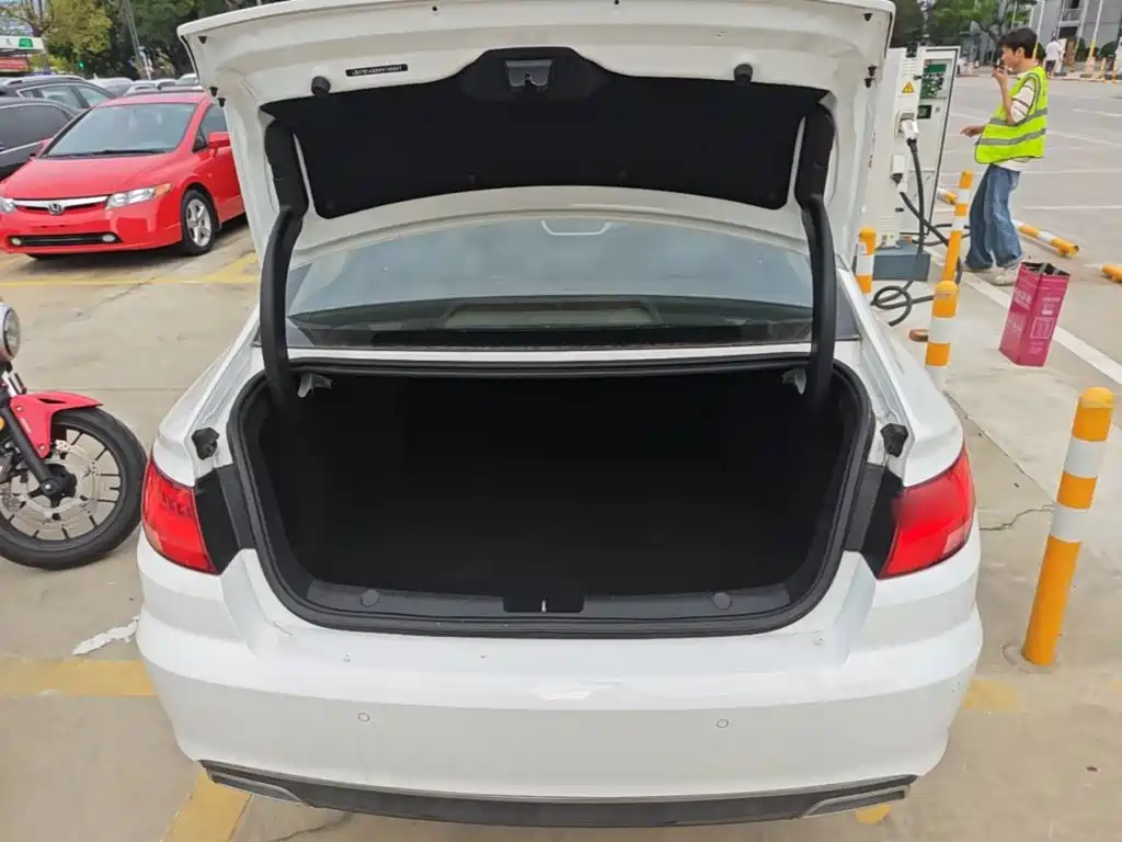 Geely Emgrand GL — миниатюра 19