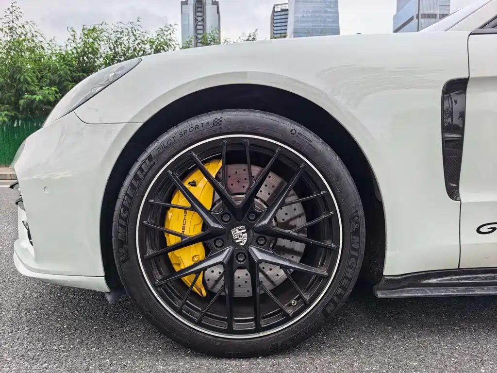 Porsche Panamera — миниатюра 5