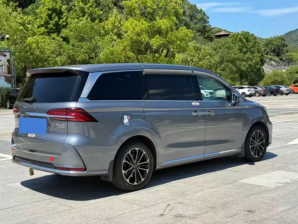 Roewe iMAX8 — миниатюра 4
