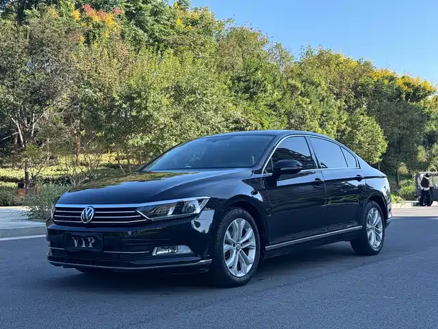VOLKSWAGEN MAGOTAN 2018