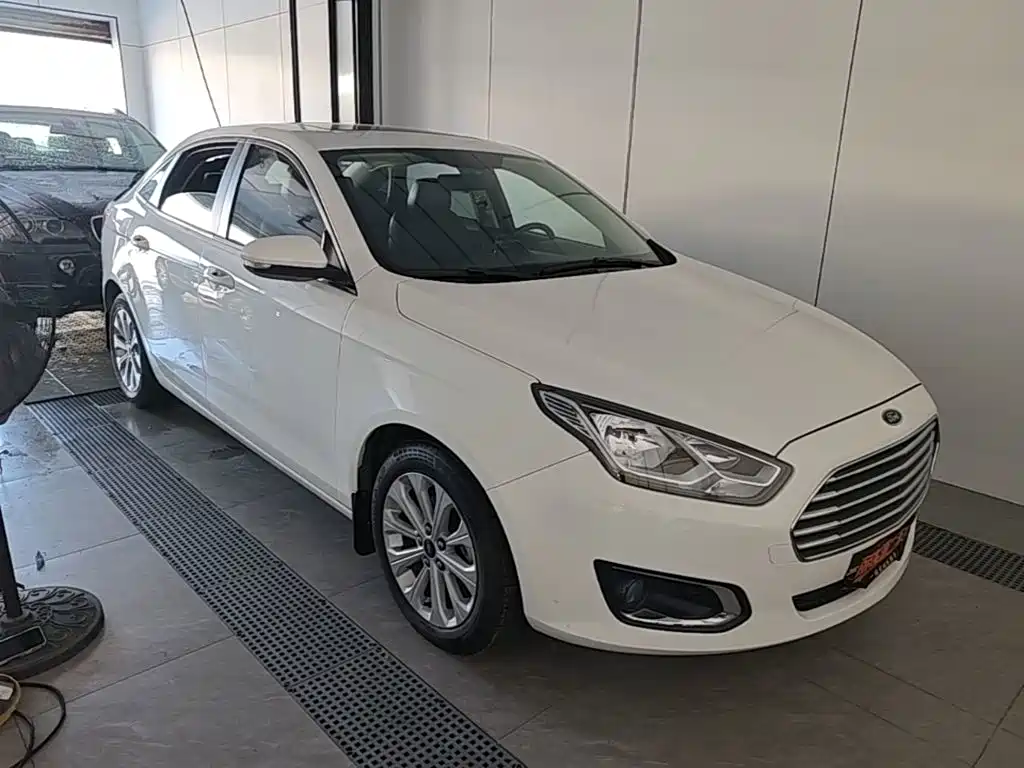 Ford Escort — миниатюра 4