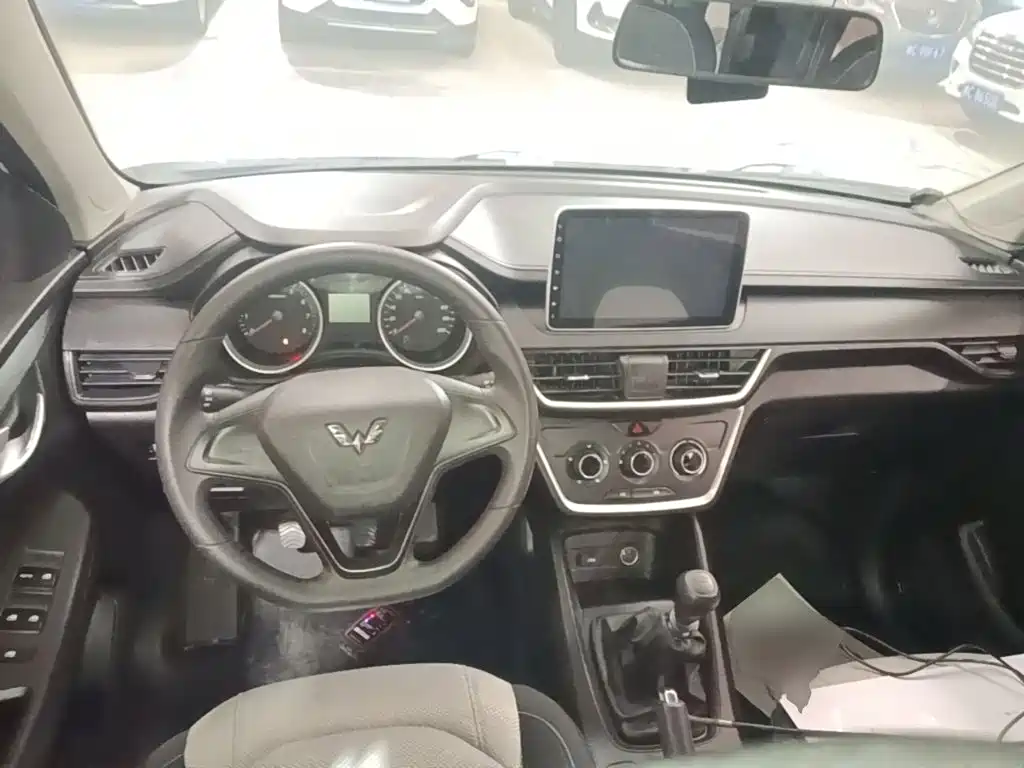 Wuling Hongguang S3 — миниатюра 10