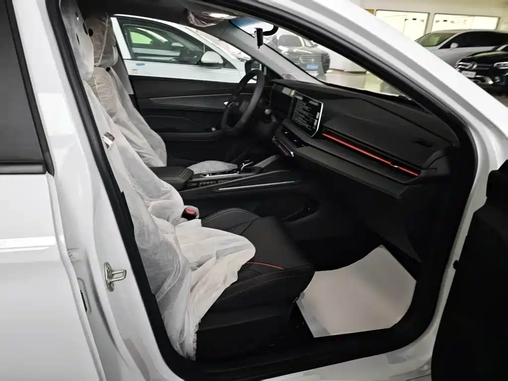 Geely Binrui — миниатюра 25