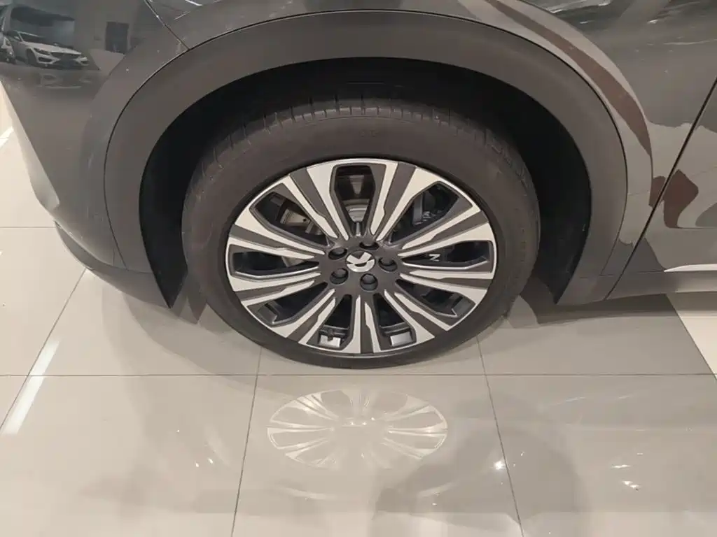 NIO ES8 — миниатюра 23