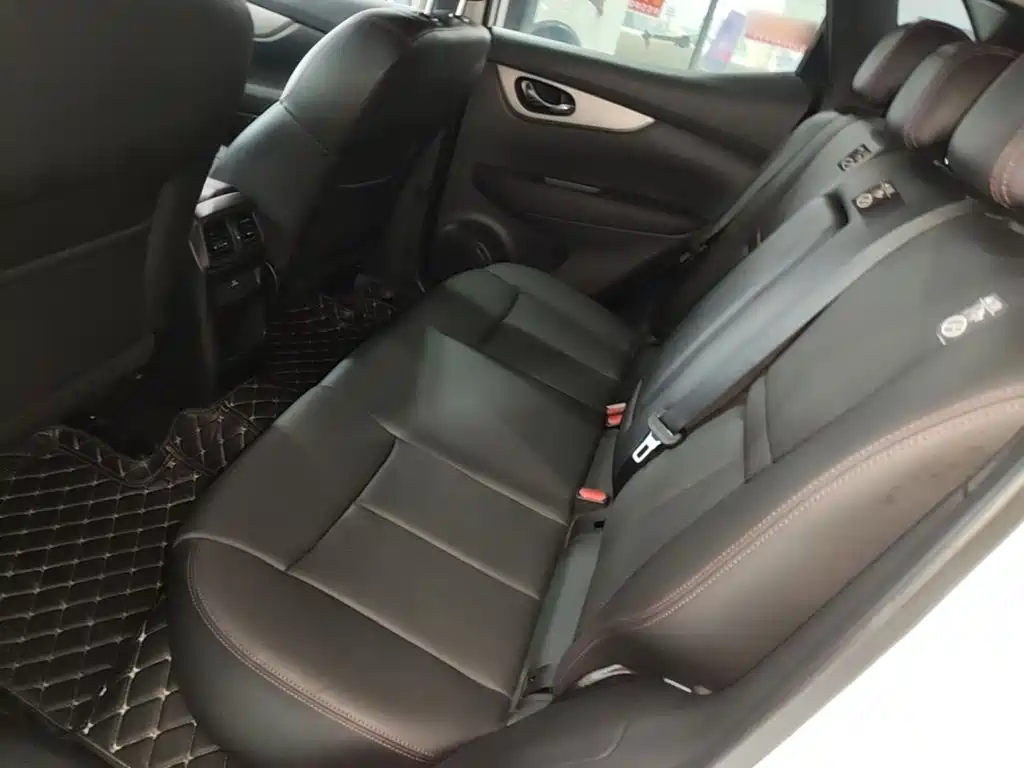 Nissan Qashqai — миниатюра 17