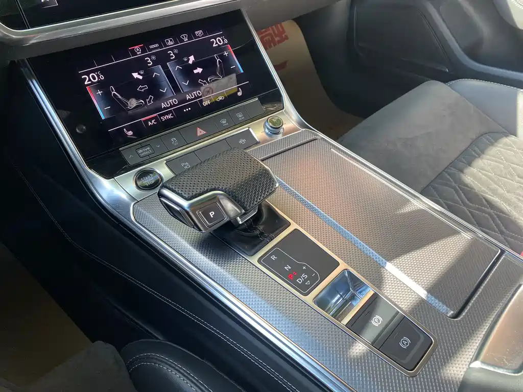 Audi A6L — миниатюра 16