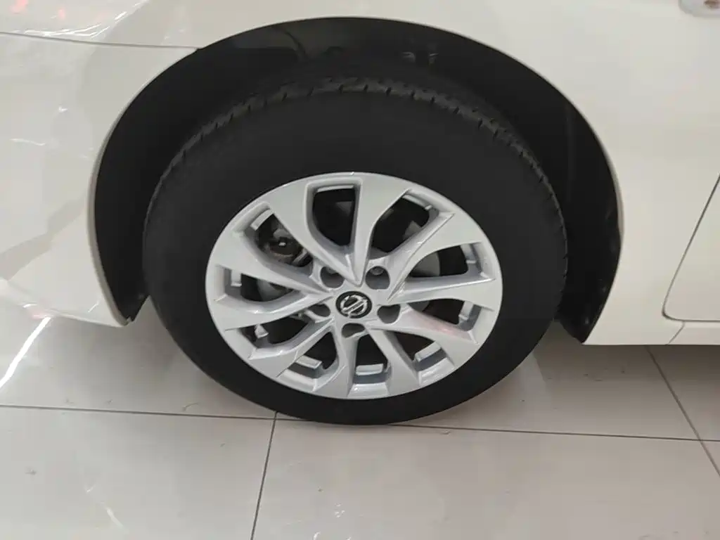 Nissan Sylphy — миниатюра 23