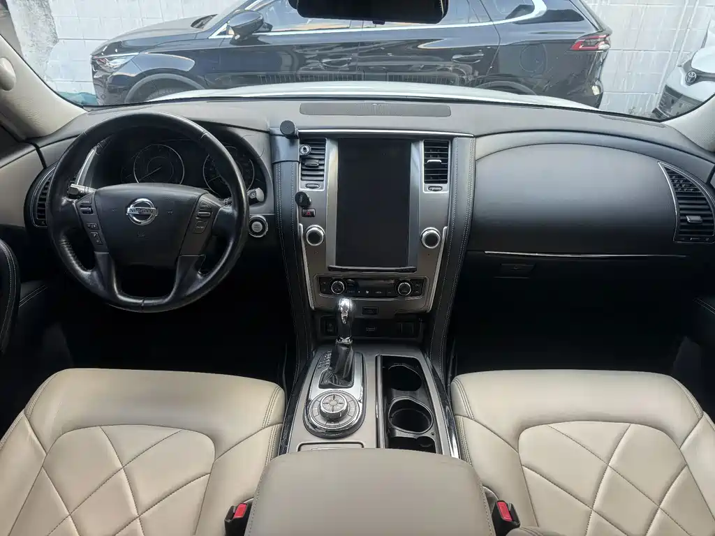 Nissan Patrol — миниатюра 12