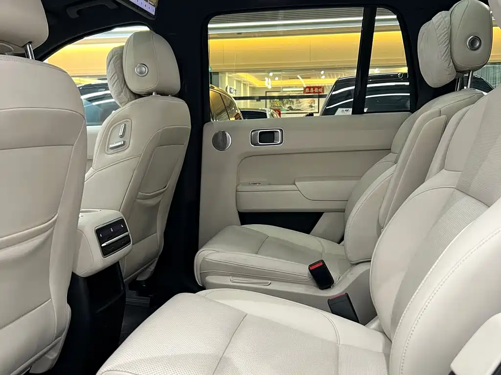 Li Auto Li L8 — миниатюра 6