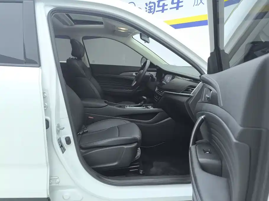 Changan CS35PLUS — миниатюра 8