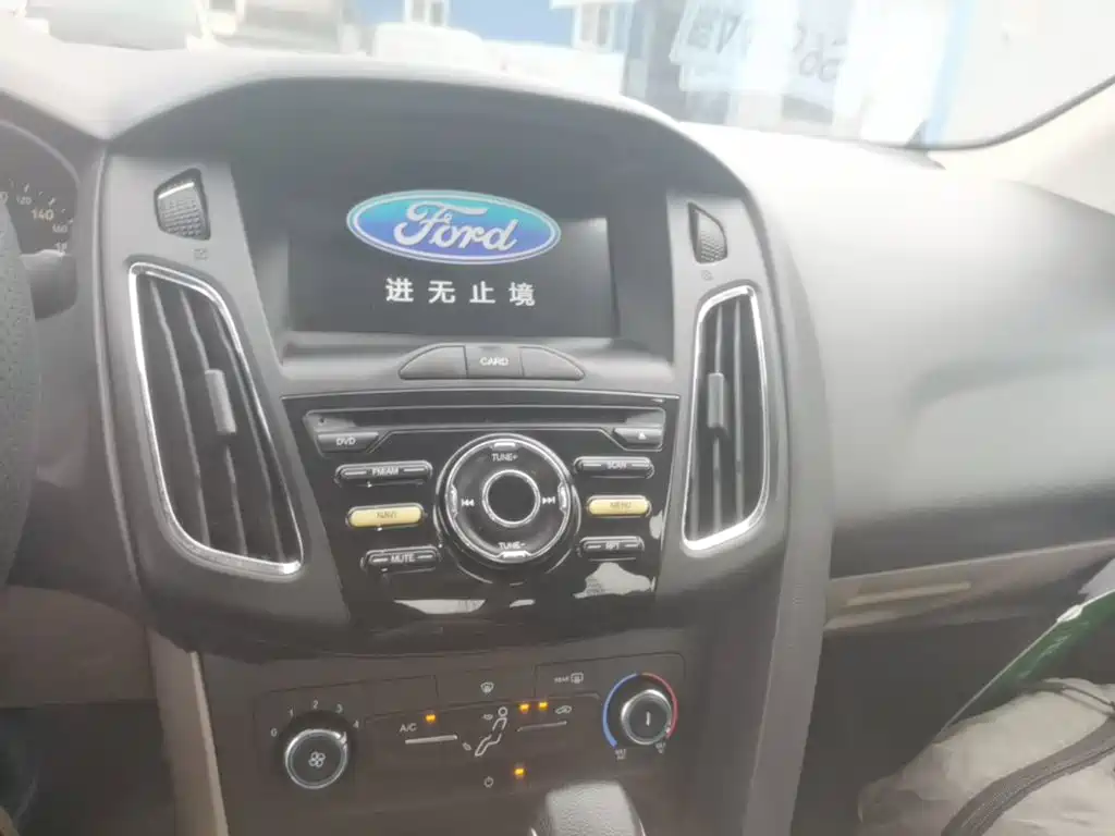 Ford Focus — миниатюра 13