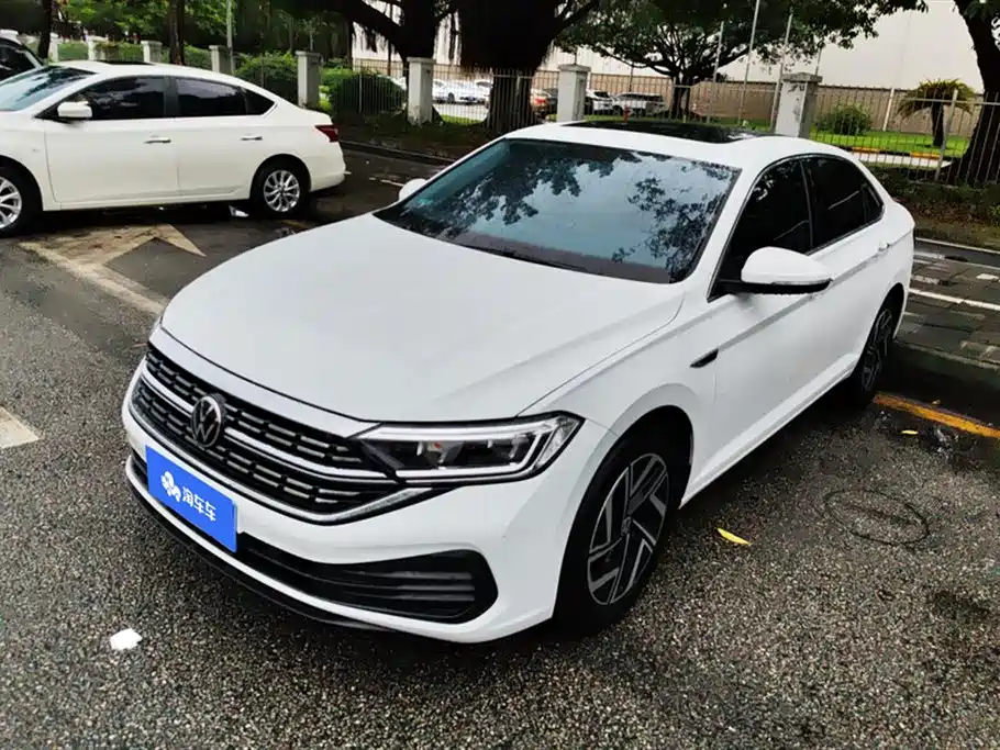 Volkswagen Sagitar 2025
