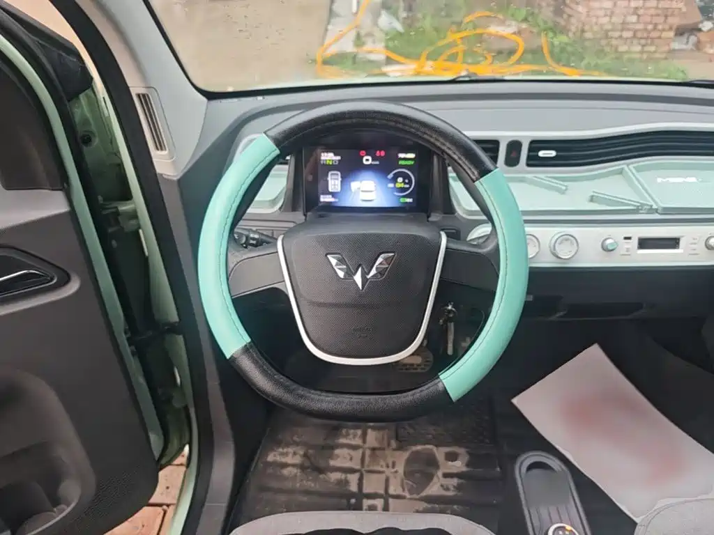 Wuling MINIEV — миниатюра 11