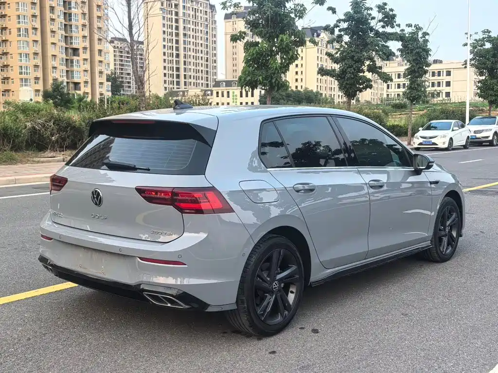 Volkswagen Golf — миниатюра 12