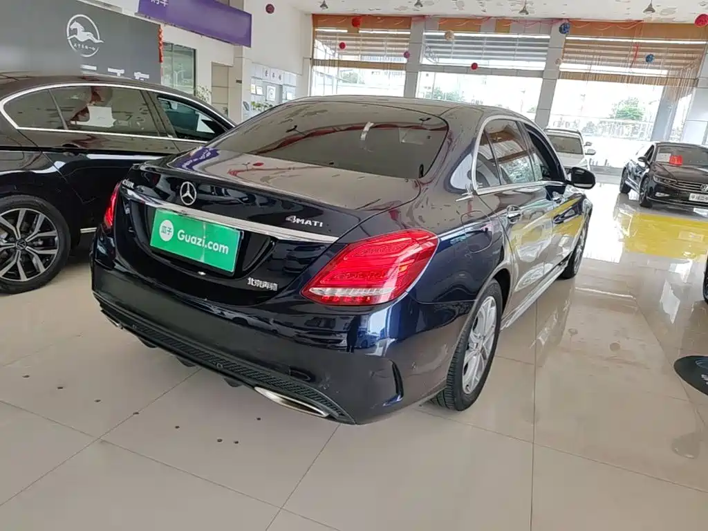 Mercedes-Benz C-Class — миниатюра 7