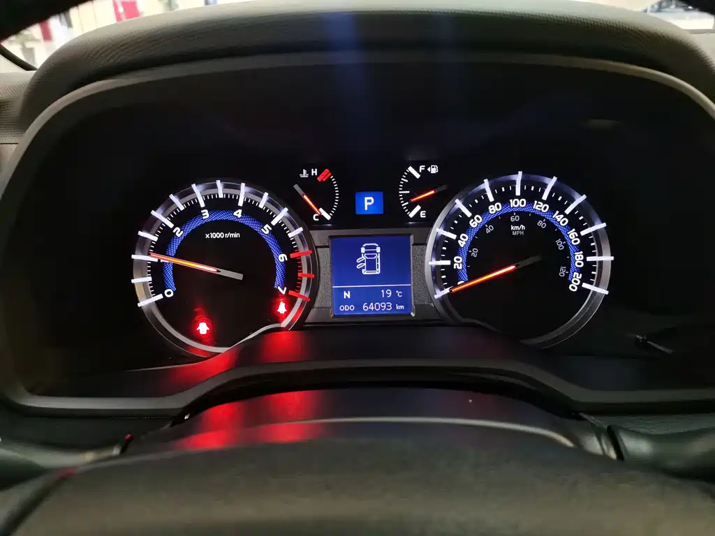 Toyota 4Runner — миниатюра 7