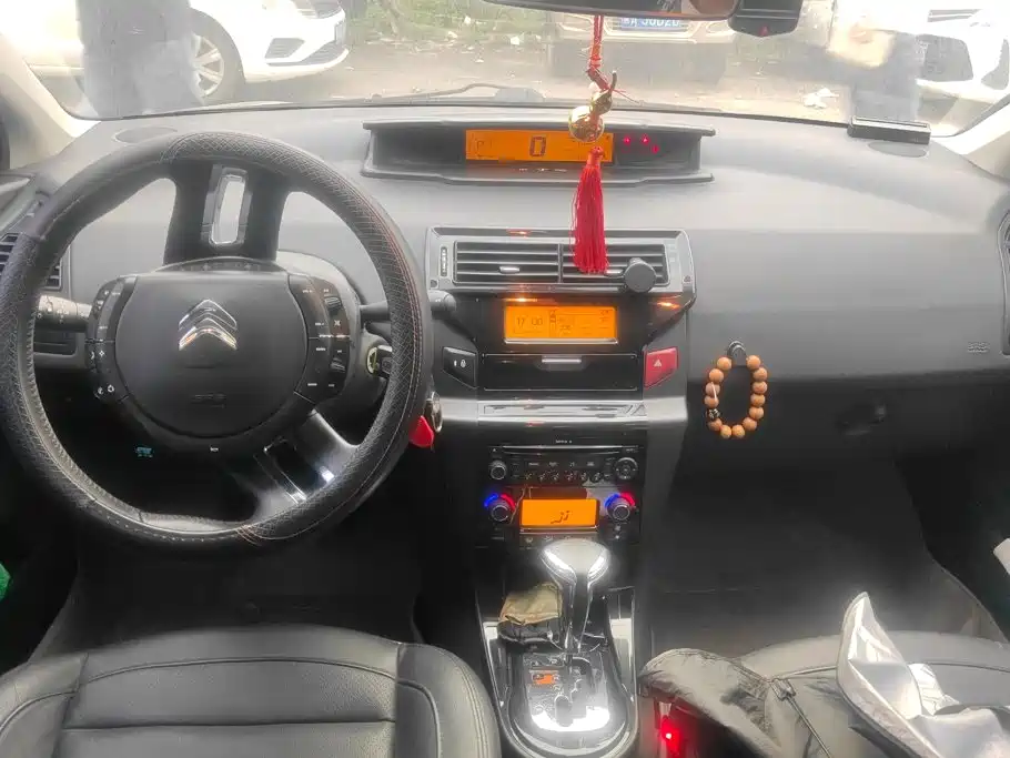 Citroen C-Quatre — миниатюра 12