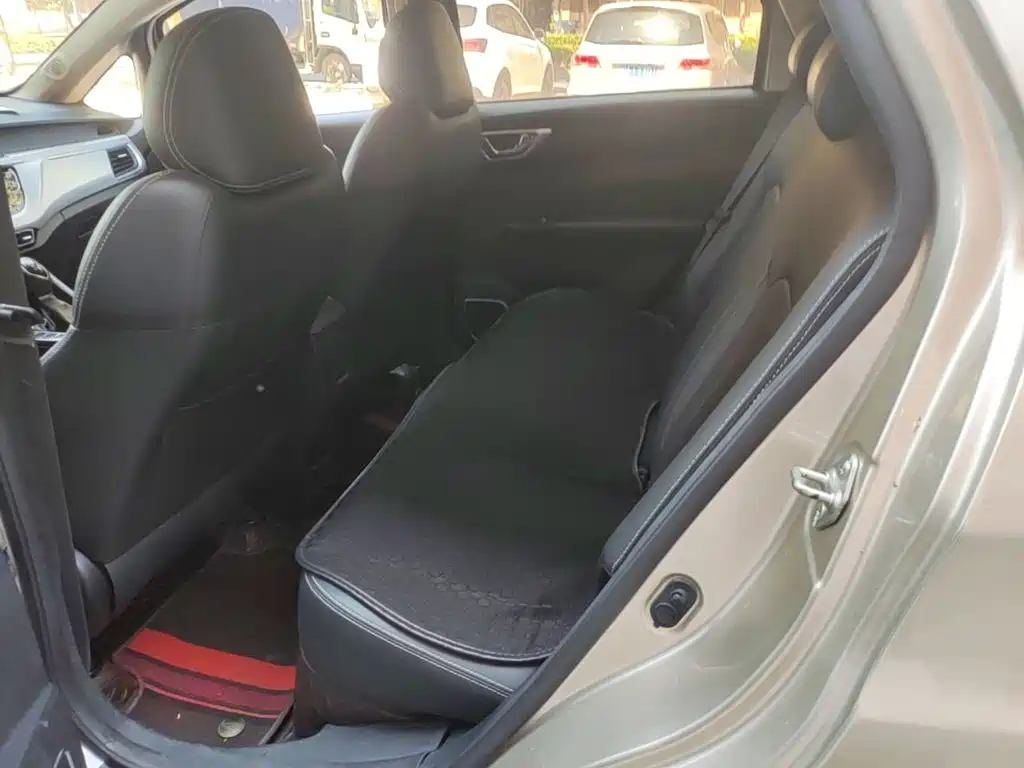 Geely Vision X3 — миниатюра 17