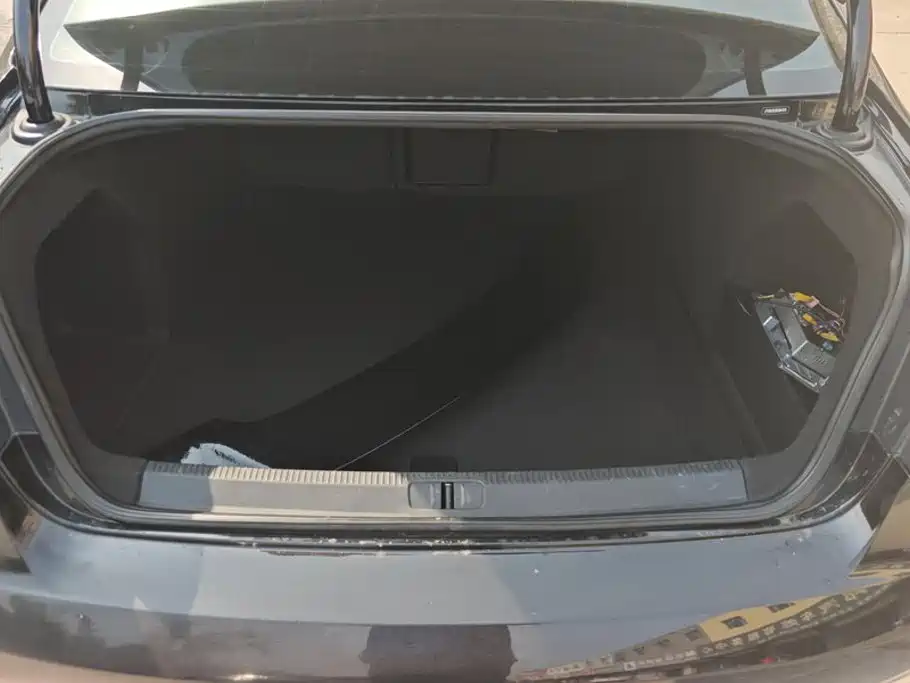 Volkswagen Magotan — миниатюра 4
