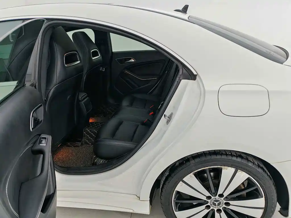 Mercedes-Benz CLA (Import) — миниатюра 11