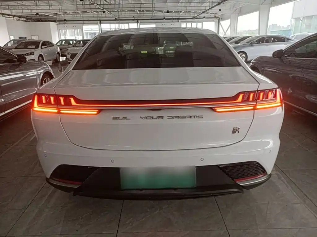 BYD Han — миниатюра 6