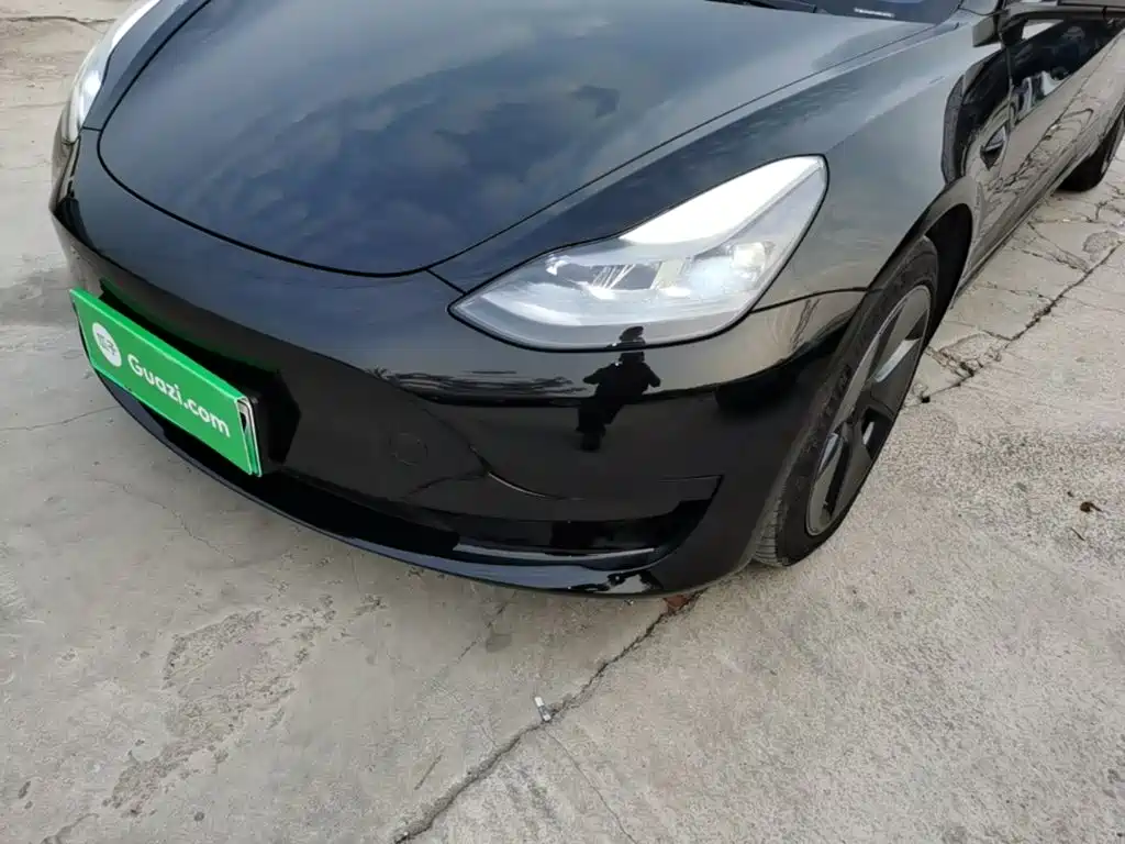 Tesla Model 3 — миниатюра 24