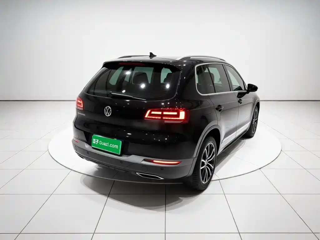Volkswagen Tiguan — миниатюра 4