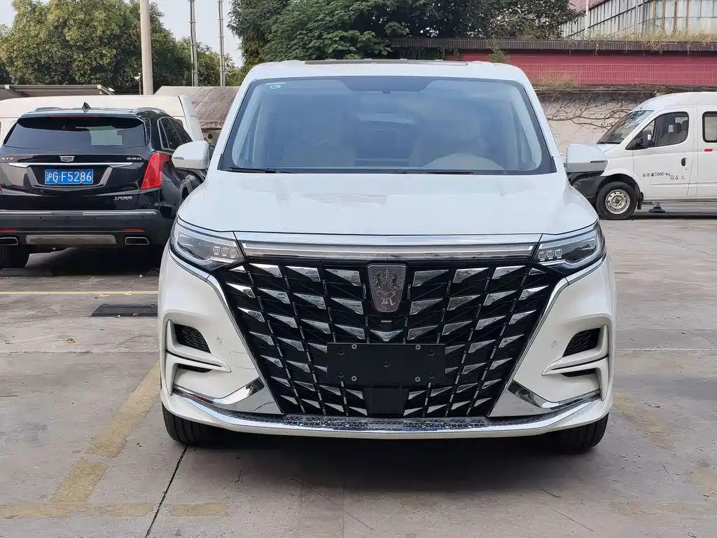 Roewe iMAX8 New Energy — миниатюра 2