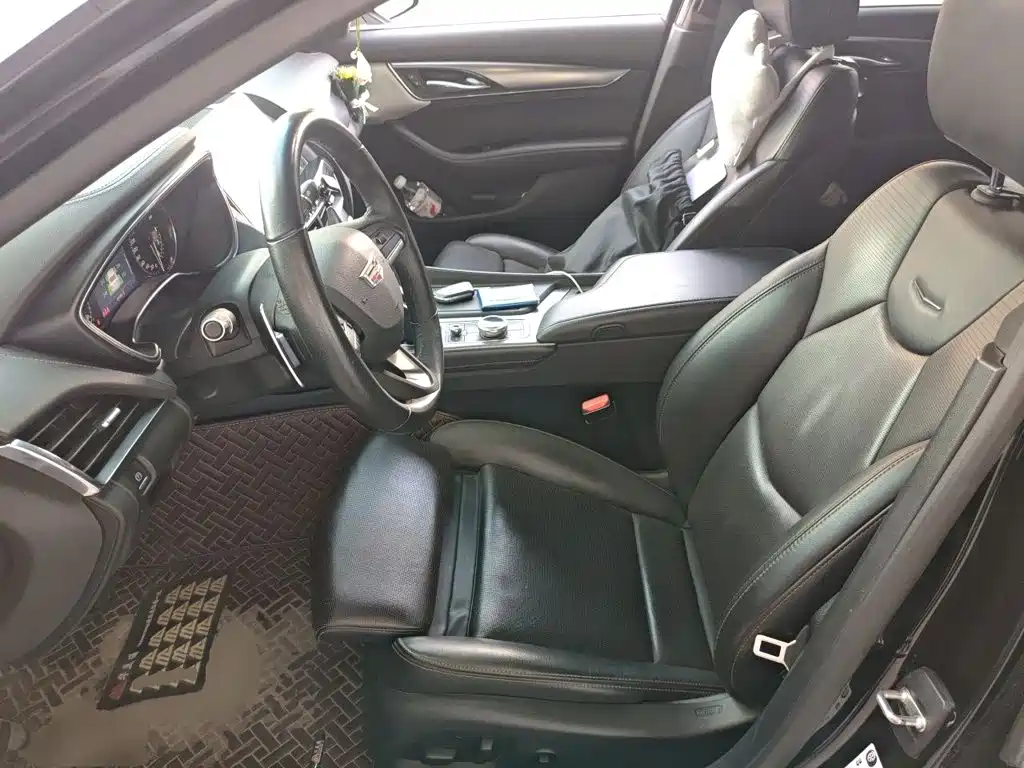 Cadillac CT5 — миниатюра 11