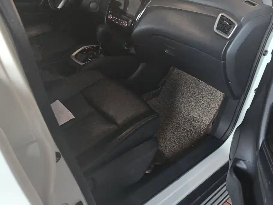 Nissan X-Trail — миниатюра 8