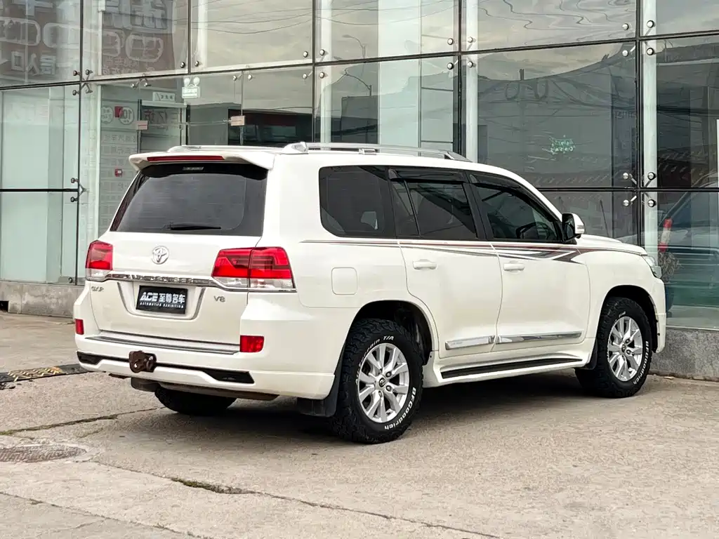 Toyota Land Cruiser — миниатюра 4