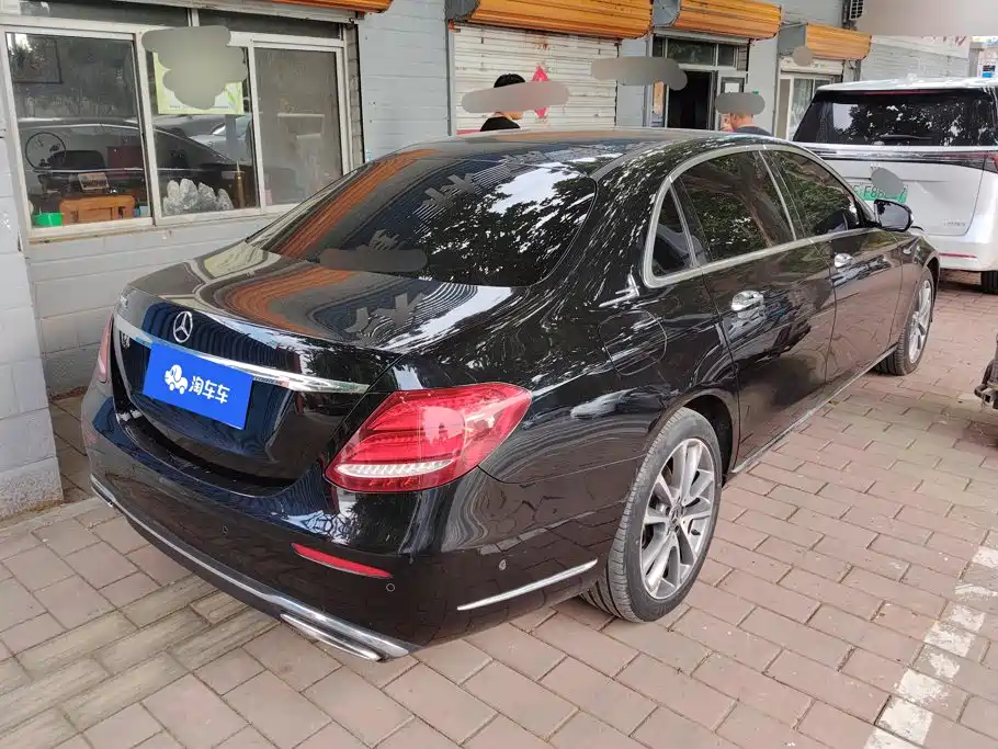 Mercedes-Benz E-Class — миниатюра 3