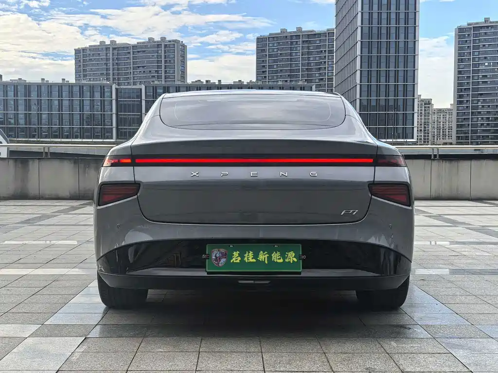 XPeng P7 — миниатюра 16