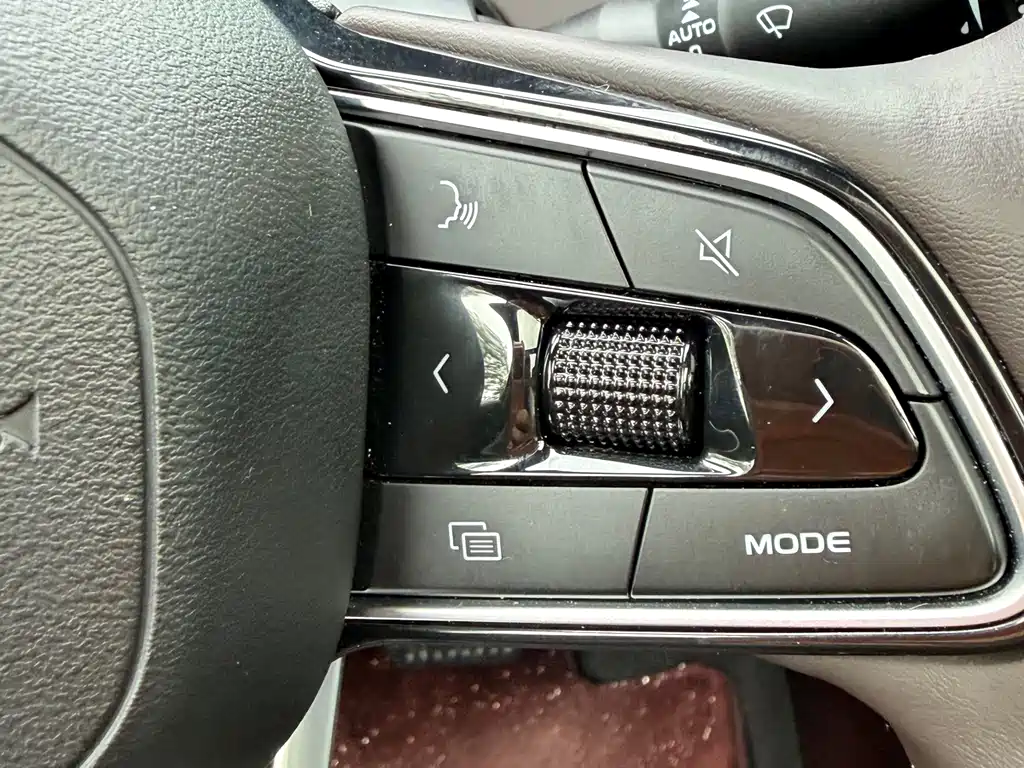 Geely Xingyue L Oriental Brilliance 2.0TD Auto Moon Gaze Edition, фото 17