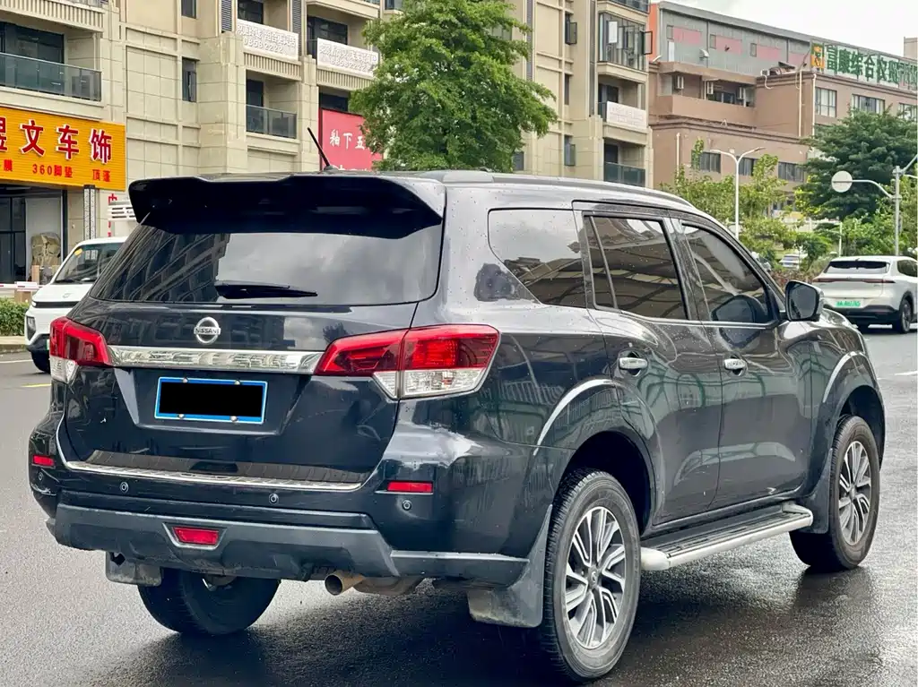 Nissan Terra — миниатюра 9