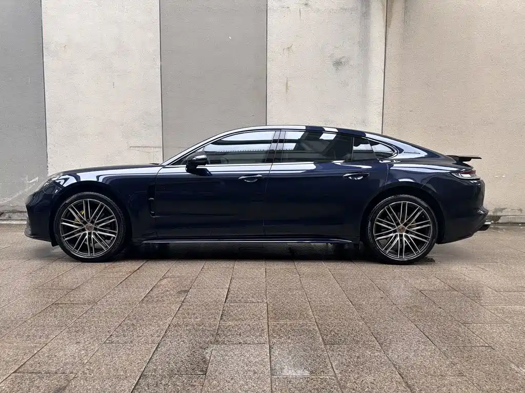 Porsche Panamera — миниатюра 4