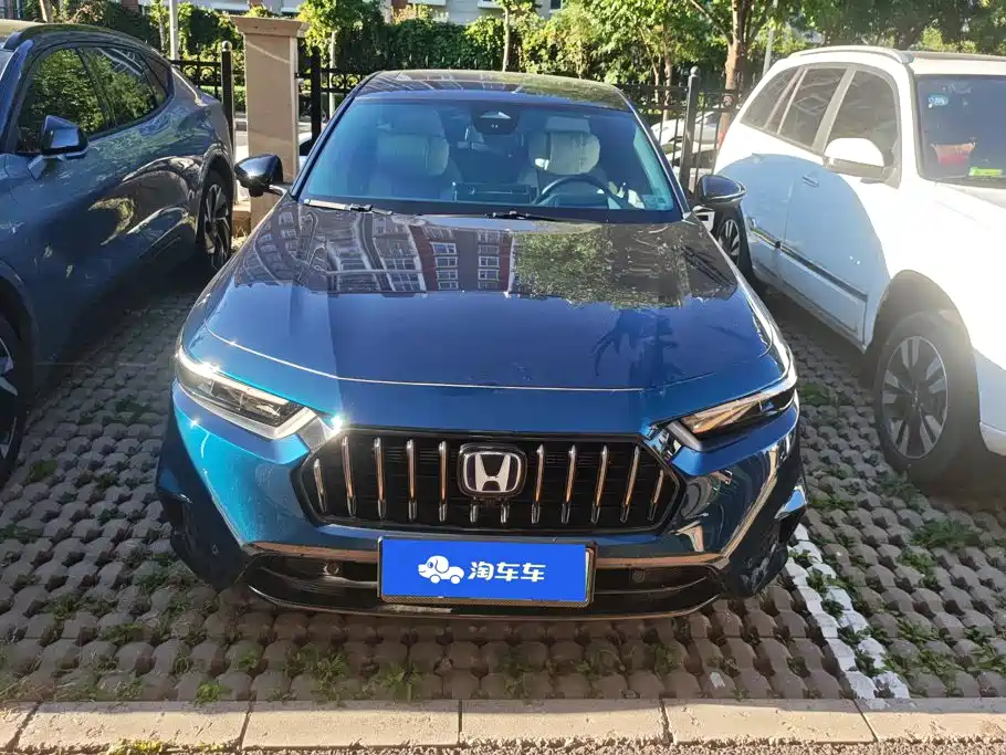 Honda Inspire PHEV — миниатюра 2