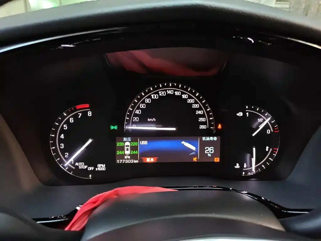 Cadillac XT5 — миниатюра 12